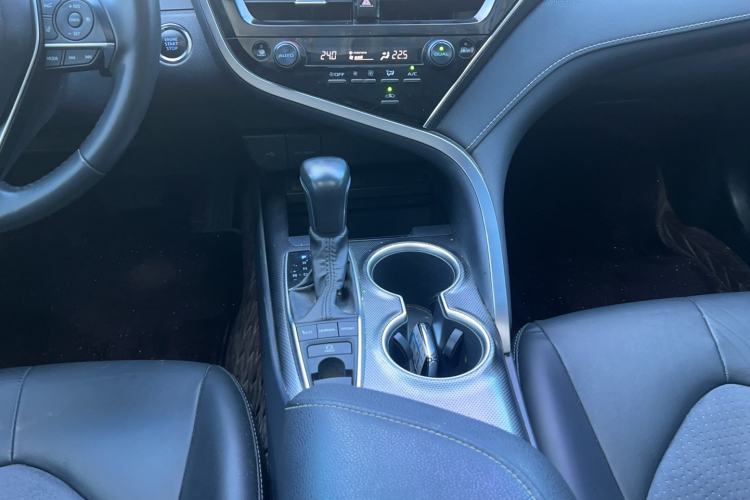 Used Toyota Camry 2021 2.0S FENGSHANG Edition Gear Lever