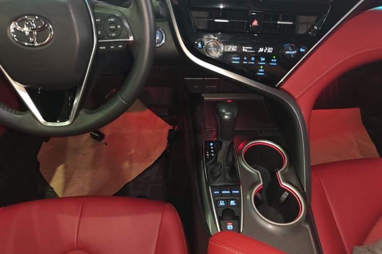 Used Toyota Camry 2021 Dual-Motor 2.5HS Fēngshàng Edition Gear Lever