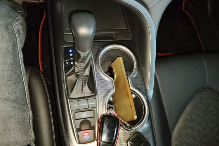 Used Toyota Camry 2021 2.5S Fēngshàng Edition Gear Lever