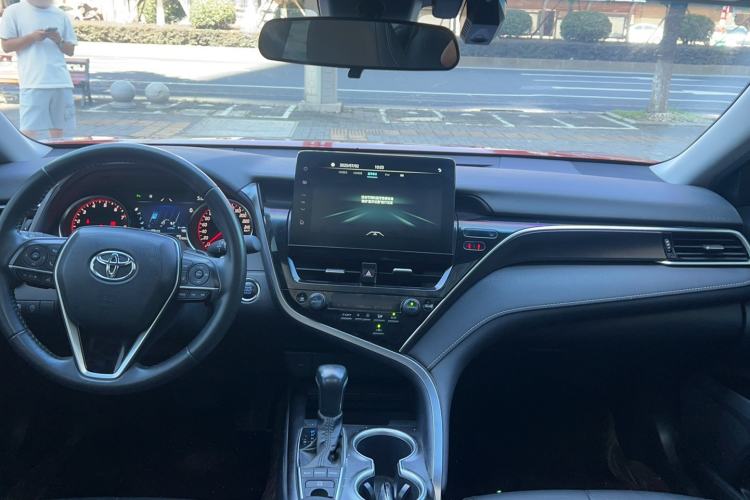 Used Toyota Camry 2021 2.0S FENGSHANG Edition Interior 3