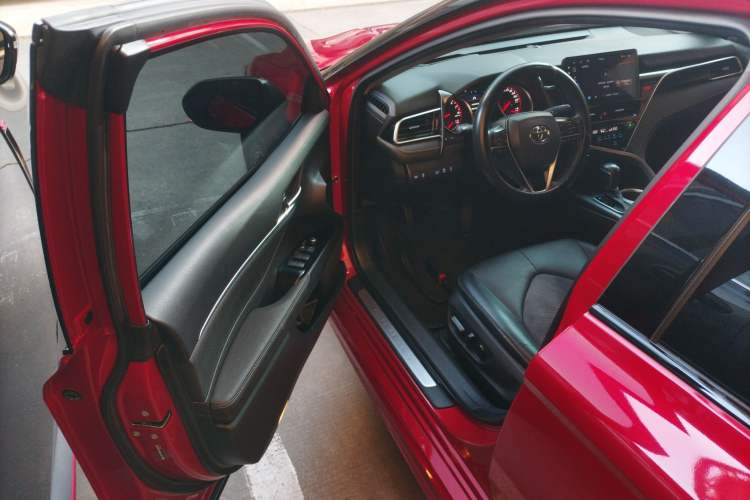 Used Toyota Camry 2021 2.0S FENGSHANG Edition Interior 3