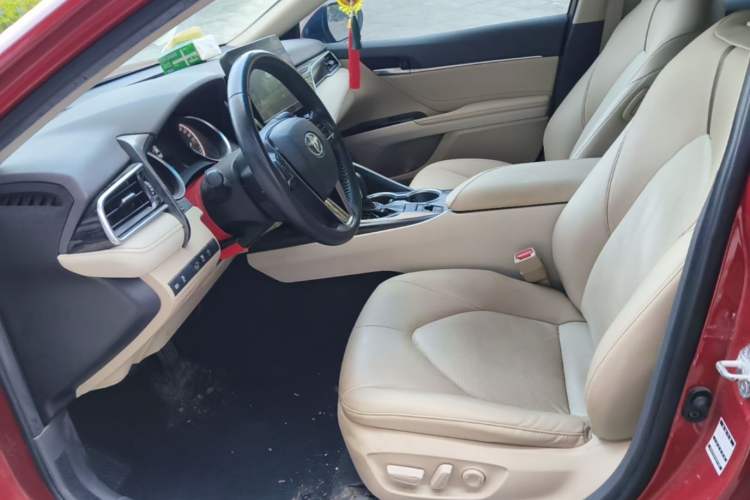Used Toyota Camry 2021 2.0G Luxury Edition Left Front Seat