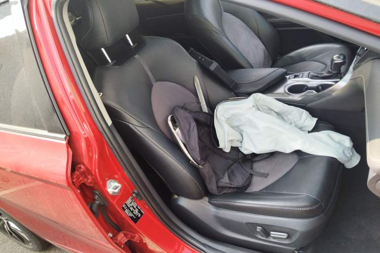 Used Toyota Camry 2021 2.0S FENGSHANG Edition Right Front Seat
