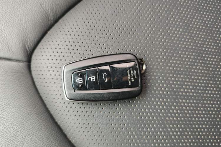 Used Toyota Camry 2021 2.5S Fēngshàng Edition Vehicle Key