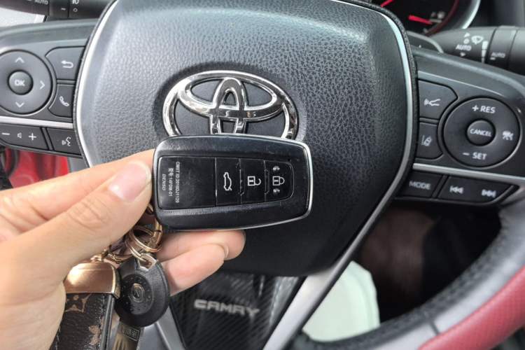Used Toyota Camry 2021 2.0S FENGSHANG Edition Vehicle Key