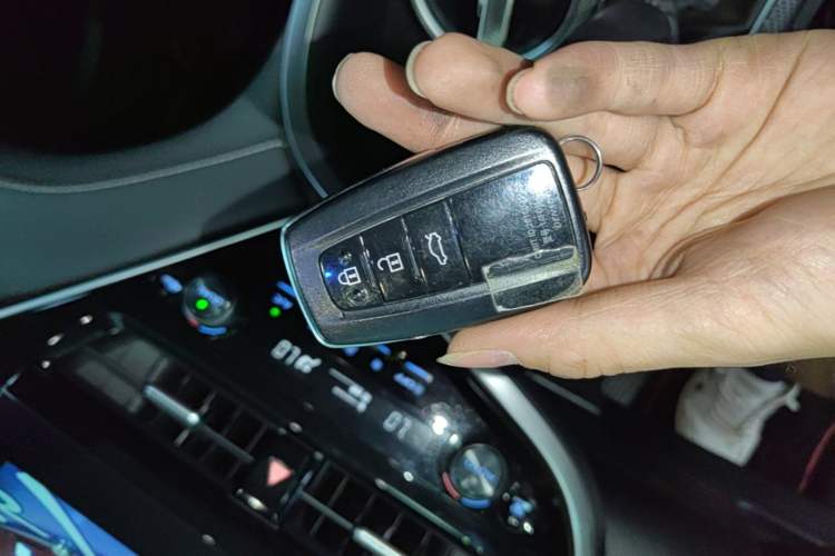 Used Toyota Camry 2021 2.5S Fēngshàng Edition Vehicle Key
