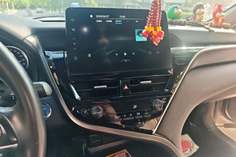 Used Toyota Camry 2021 Dual-Motor 2.5HG Luxury Edition Audio And AC Panel
