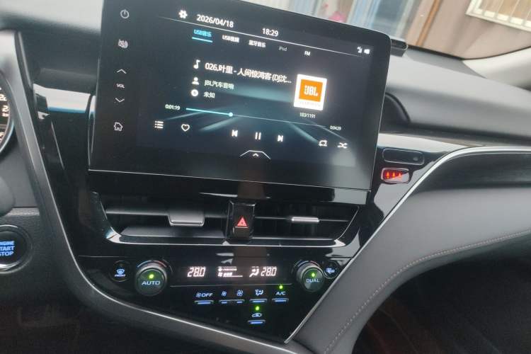 Used Toyota Camry 2021 2.0G Luxury Edition Audio And AC Panel