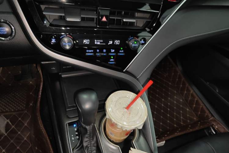 Used Toyota Camry 2021 2.5S Fēngshàng Edition Audio And AC Panel