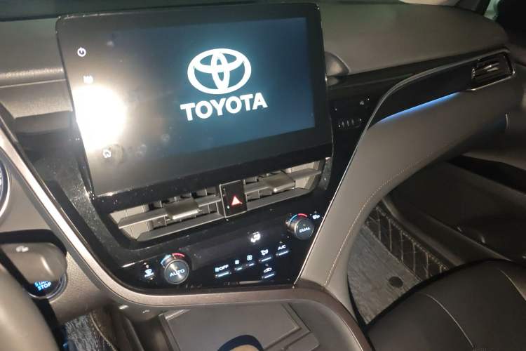 Used Toyota Camry 2021 2.0G Luxury Edition Audio And AC Panel