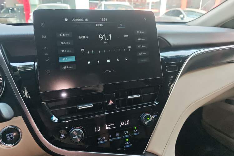 Used Toyota Camry 2021 2.0G Luxury Edition Audio And AC Panel