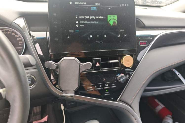 Used Toyota Camry 2021 2.0G Luxury Edition Audio And AC Panel