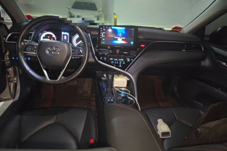Used Toyota Camry 2021 Dual-Motor 2.5 HGVP Leading Edition Center Console