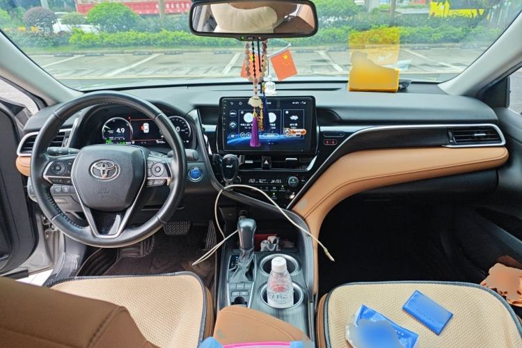 Used Toyota Camry 2021 Dual-Motor 2.5HG Luxury Edition Center Console