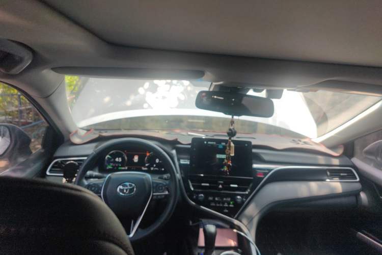 Used Toyota Camry 2021 Dual-Motor 2.5HG Luxury Edition Center Console