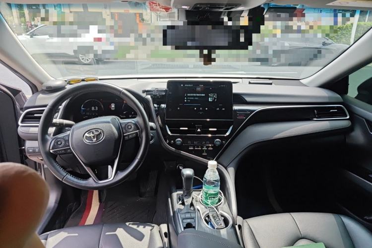 Used Toyota Camry 2021 2.5G Luxury Edition Center Console