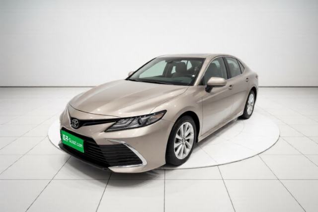 Ojetý Toyota Camry 2021 2.0G Luxury Edition