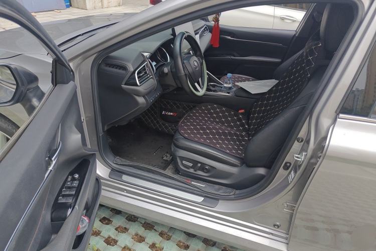 Used Toyota Camry 2021 2.0G Luxury Edition Driver Seat