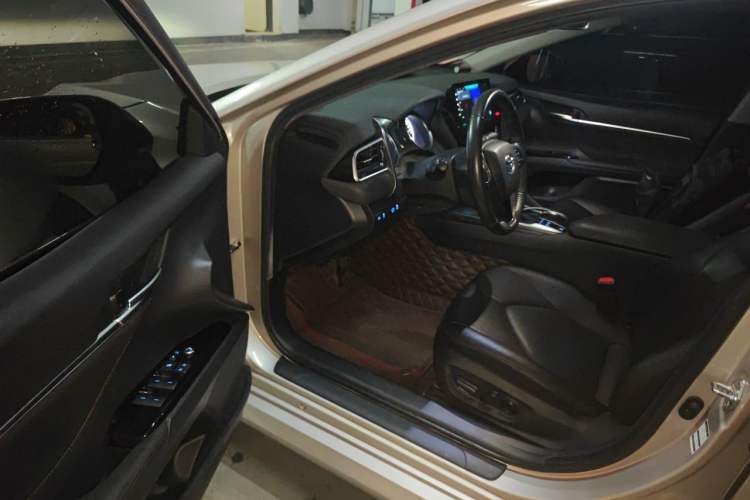 Used Toyota Camry 2021 Dual-Motor 2.5 HGVP Leading Edition Driver Seat