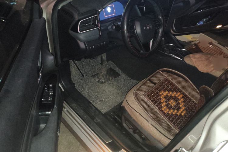 Used Toyota Camry 2021 2.5G Luxury Edition Driver Seat