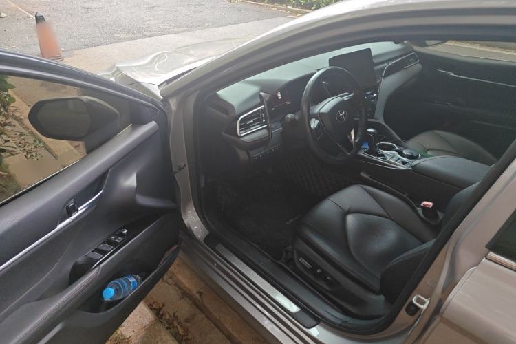 Used Toyota Camry 2021 2.5G Luxury Edition Driver Seat