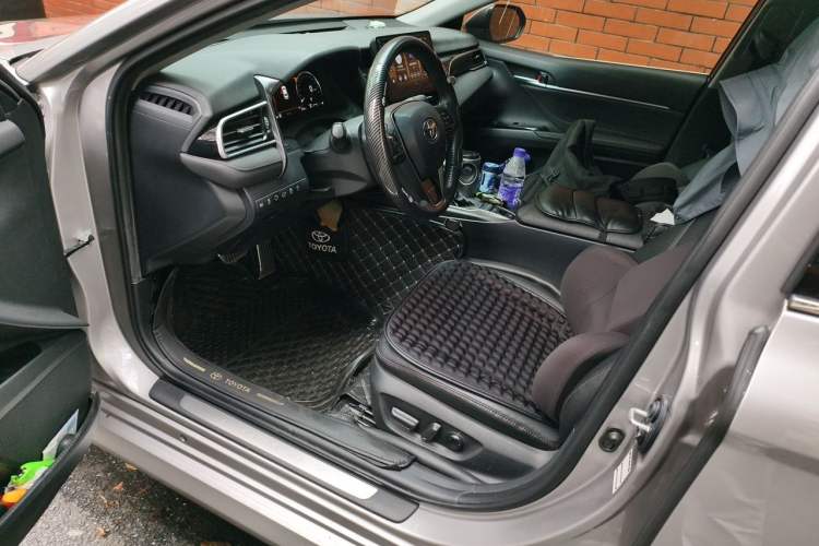 Used Toyota Camry 2021 2.5G Luxury Edition Driver Seat