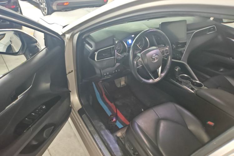 Used Toyota Camry 2021 2.0G Luxury Edition Driver Seat
