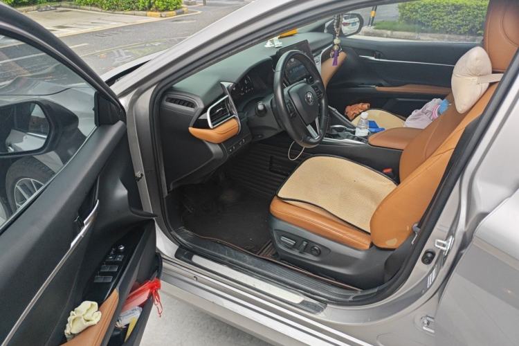 Used Toyota Camry 2021 Dual-Motor 2.5HG Luxury Edition Driver Seat