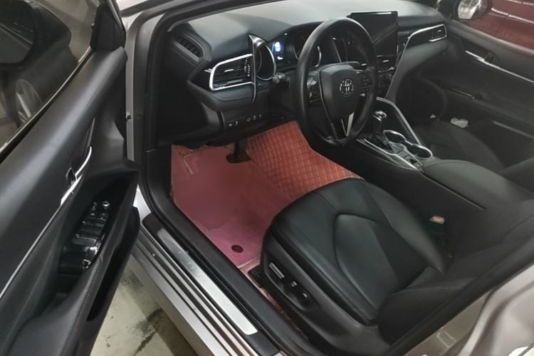 Used Toyota Camry 2021 2.0G Luxury Edition Driver Seat