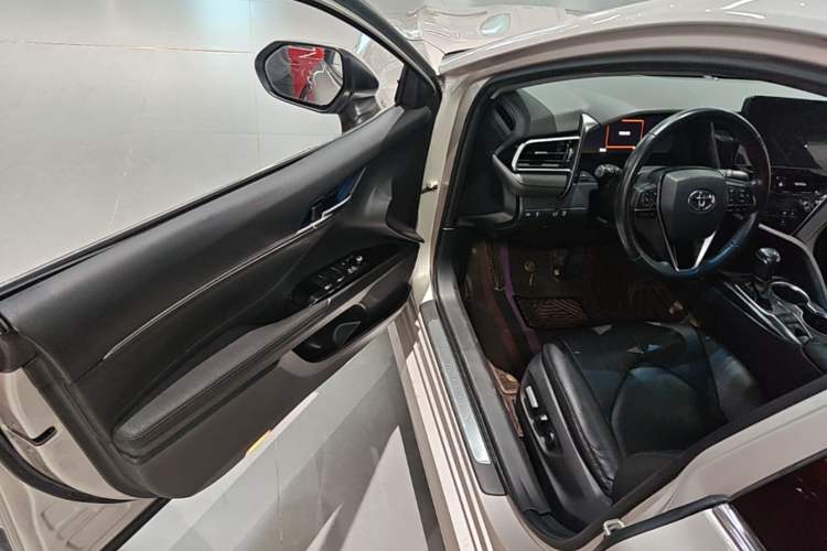 Used Toyota Camry 2021 Dual-Motor 2.5HG Luxury Edition Driver Seat