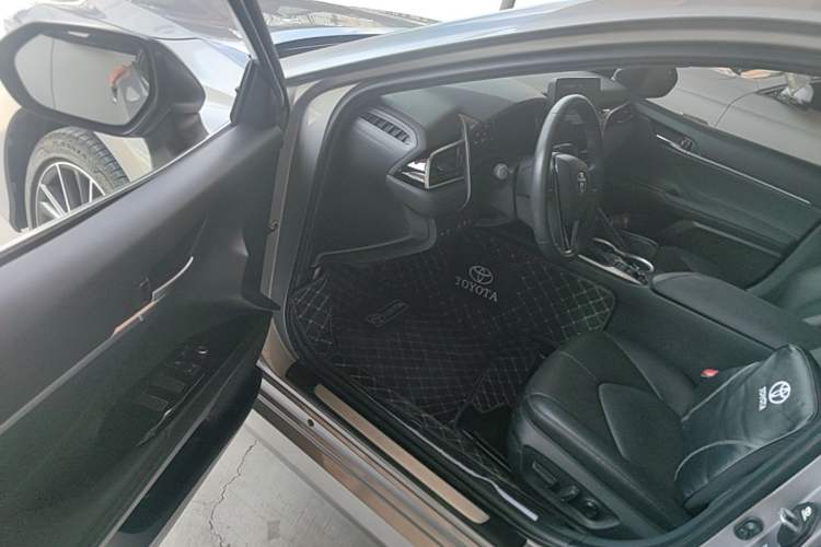 Used Toyota Camry 2021 2.5G Luxury Edition Driver Seat