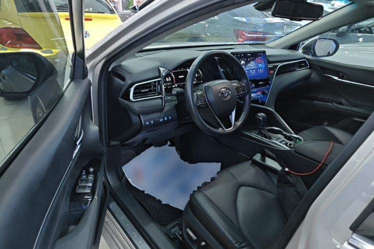Used Toyota Camry 2021 2.5G Luxury Edition Driver Seat