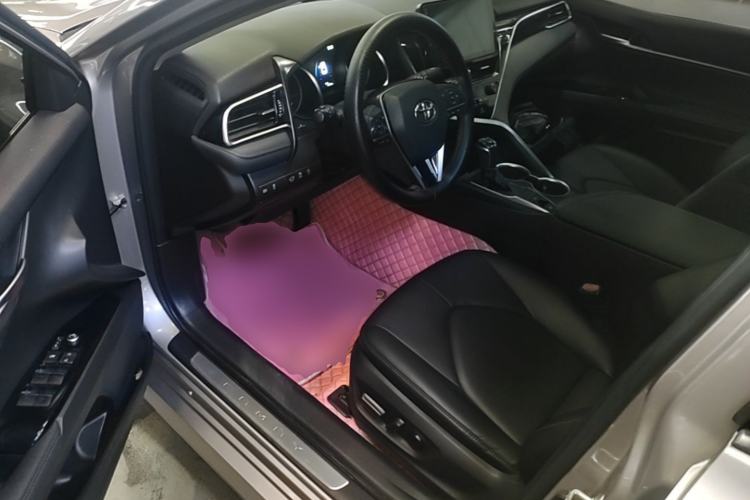 Used Toyota Camry 2021 2.0G Luxury Edition Driver Seat