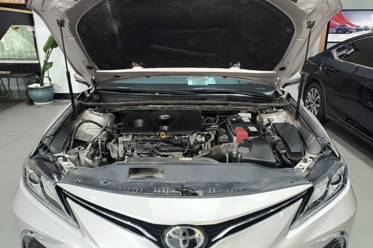 Used Toyota Camry 2021 2.0G Luxury Edition Engine Bay