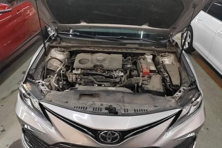 Used Toyota Camry 2021 2.0G Luxury Edition Engine Bay
