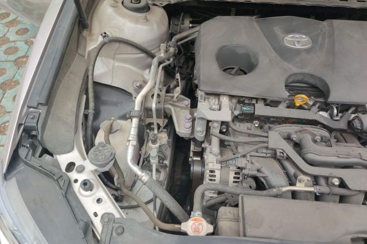 Used Toyota Camry 2021 2.0G Luxury Edition Engine Bay Right