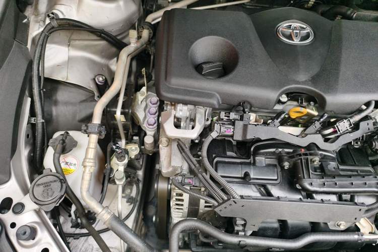 Used Toyota Camry 2021 2.5G Luxury Edition Engine Bay Right