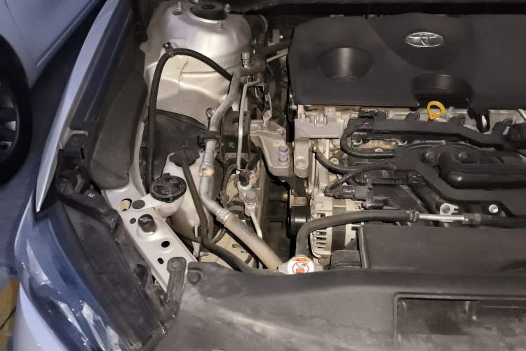 Used Toyota Camry 2021 2.0G Luxury Edition Engine Bay Right