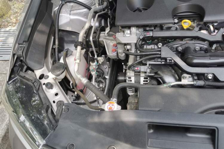 Used Toyota Camry 2021 2.0G Luxury Edition Engine Bay Right