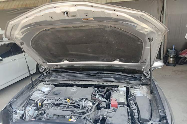 Used Toyota Camry 2021 2.5G Luxury Edition Engine Bay