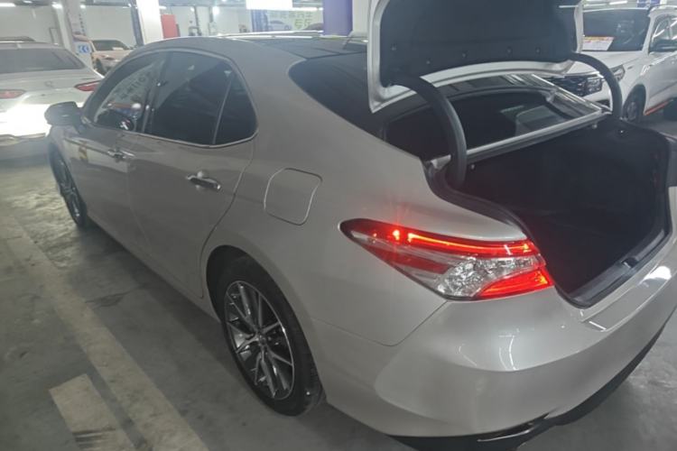 Used Toyota Camry 2021 2.5G Luxury Edition Exterior 2