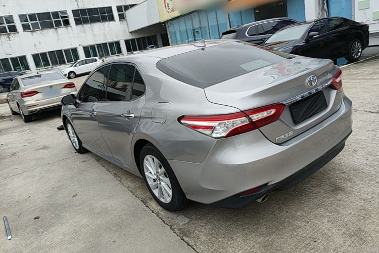 Used Toyota Camry 2021 2.0G Luxury Edition Exterior 2