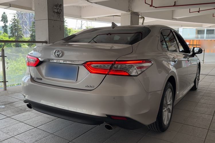 Used Toyota Camry 2021 2.0G Luxury Edition Exterior 3