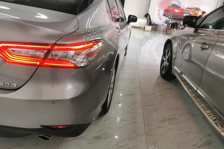 Used Toyota Camry 2021 2.0G Luxury Edition Exterior 3