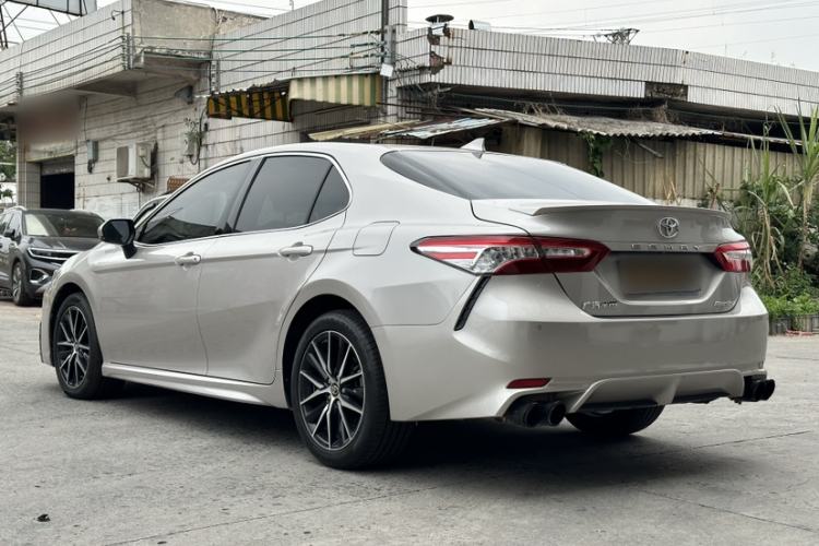 Used Toyota Camry 2021 2.5G Luxury Edition Exterior 3