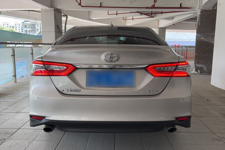 Used Toyota Camry 2021 2.0G Luxury Edition Exterior 4