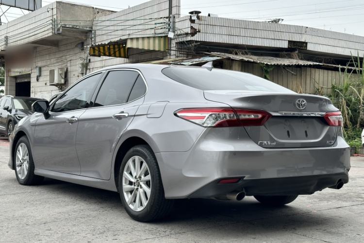 Used Toyota Camry 2021 2.0G Luxury Edition Exterior 4