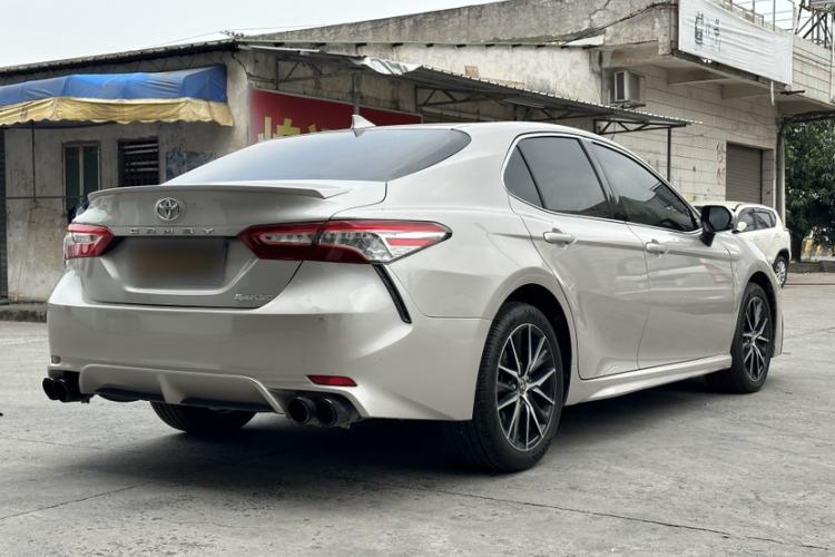 Used Toyota Camry 2021 2.5G Luxury Edition Exterior 4