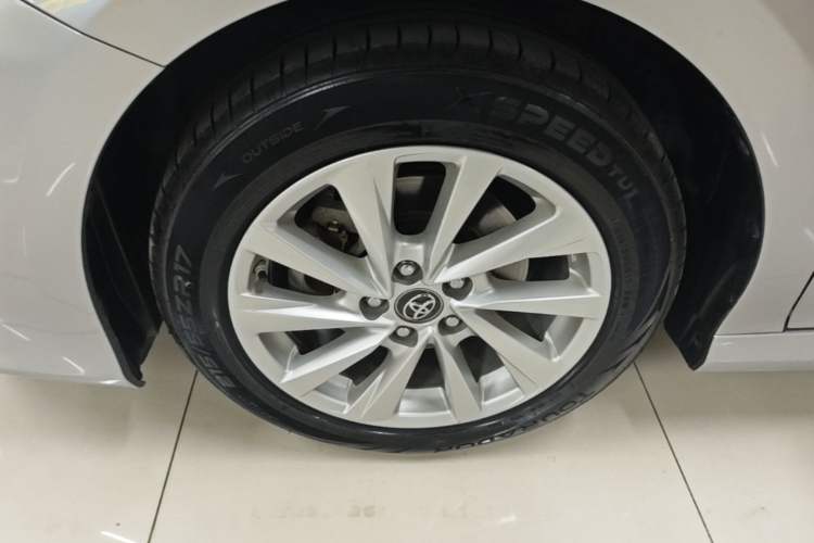 Used Toyota Camry 2021 2.0G Luxury Edition Exterior 4