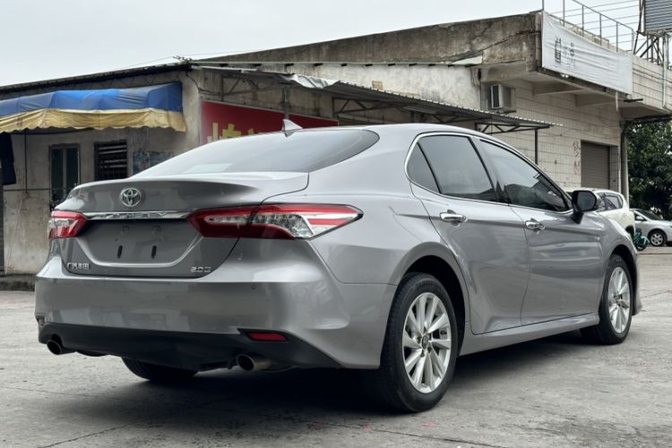 Used Toyota Camry 2021 2.0G Luxury Edition Exterior 5